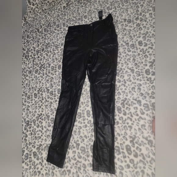 Wilfred Free Charm Pant High-waisted Vegan Leather leggings - Picture 5 of 5